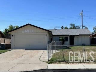 1913 CUSTER AVE, BAKERSFIELD, CA 93304, photo 1 of 7