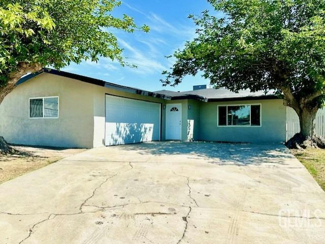 3321 MADRID AVE, BAKERSFIELD, CA 93309, photo 1 of 25