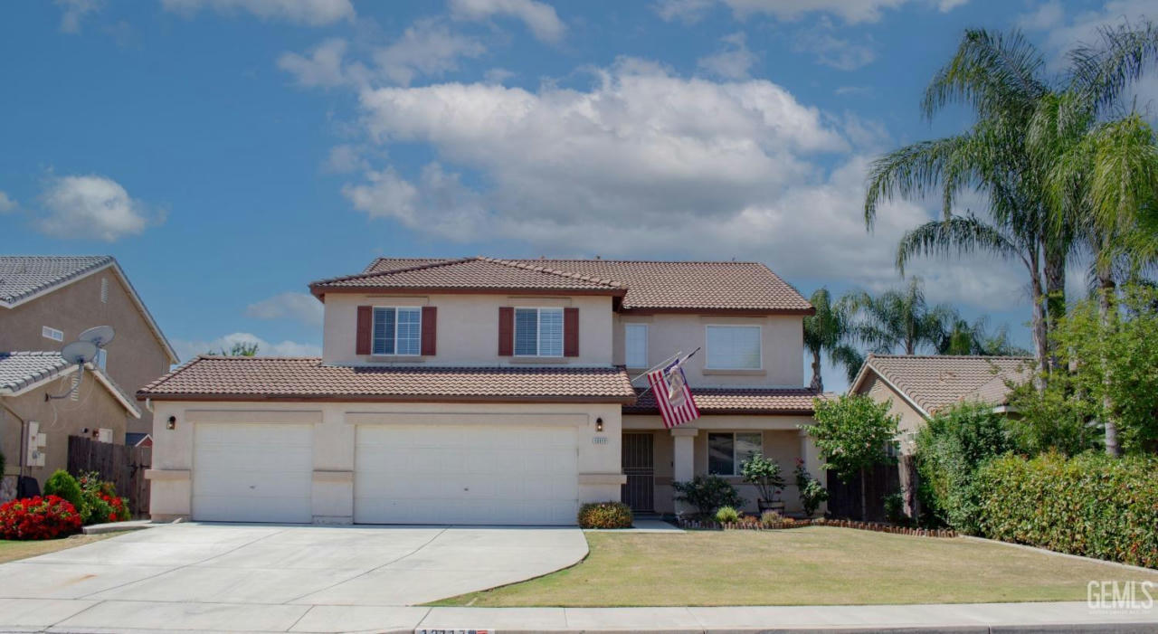12117 TIMBERPOINTE DR, BAKERSFIELD, CA 93312, photo 1 of 49